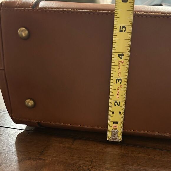 Patricia Nash Heritage Tan Chantilly Vegan Shoulder Bag Style P64501 MSRP 269.00 - Picture 3 of 16